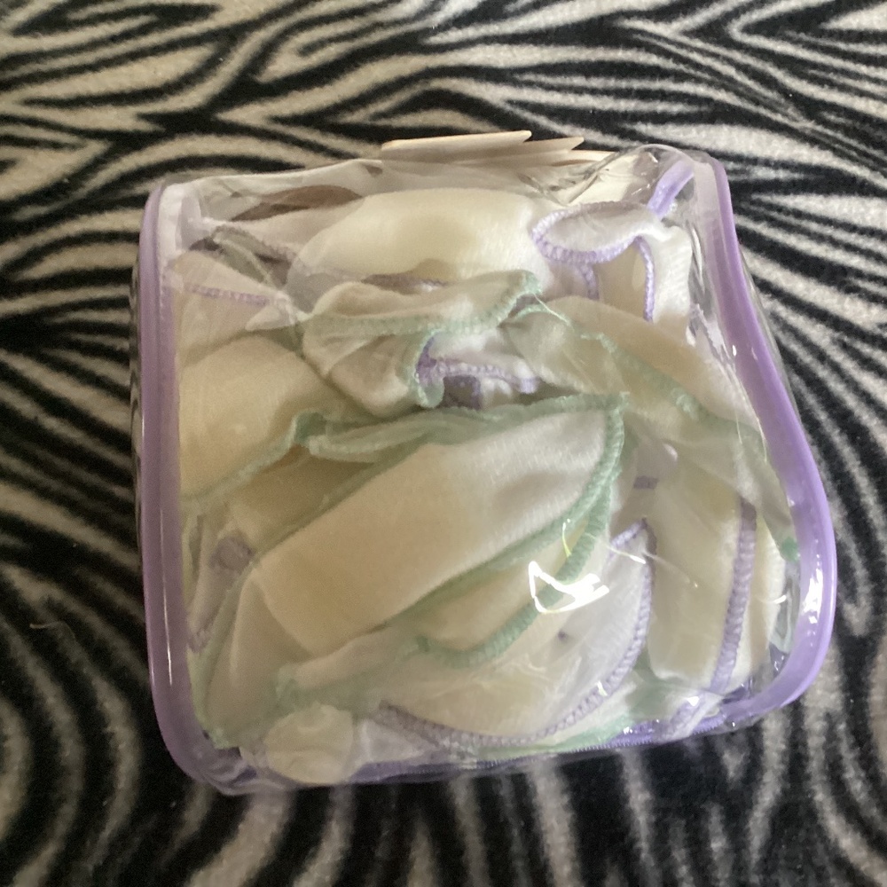 Brand new SCUNCi Pillow Rollers soft waves and curls -24 pieces